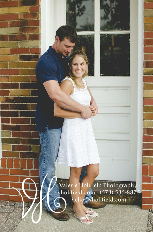 Festus/Crystal City Engagement Photographer | Cary & Megan