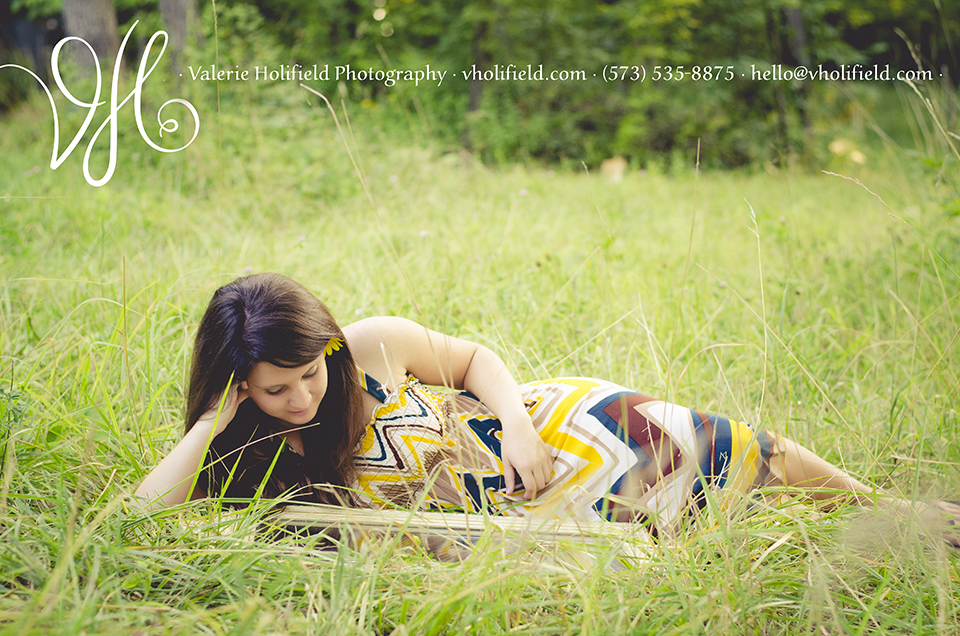 Ste. Genevieve Photographer | Delani & sunflowers