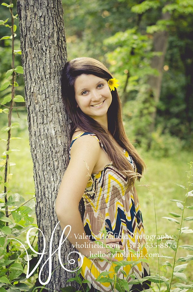 Ste. Genevieve Photographer | Delani & sunflowers