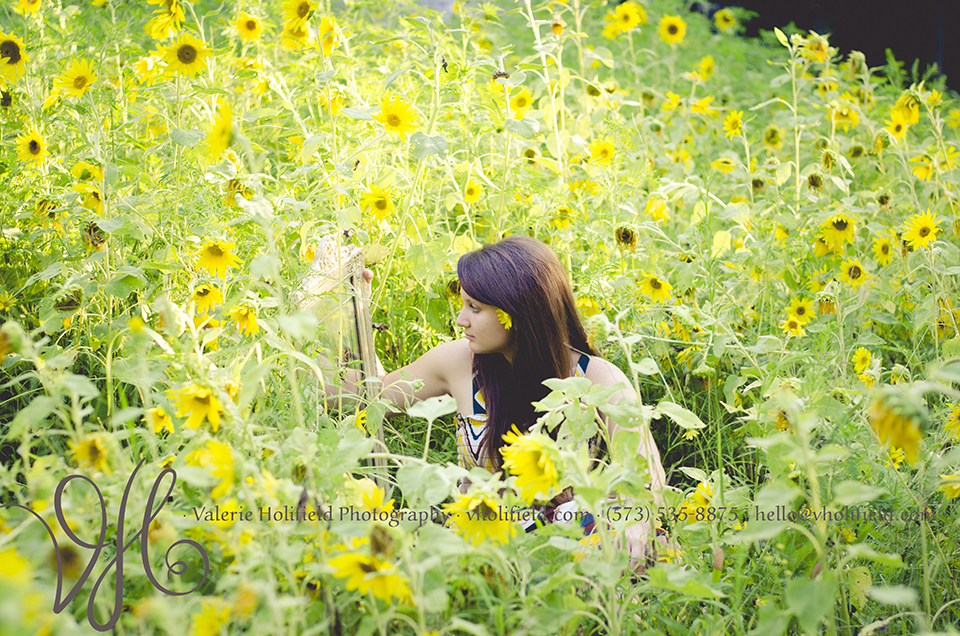 Ste. Genevieve Photographer | Delani & sunflowers