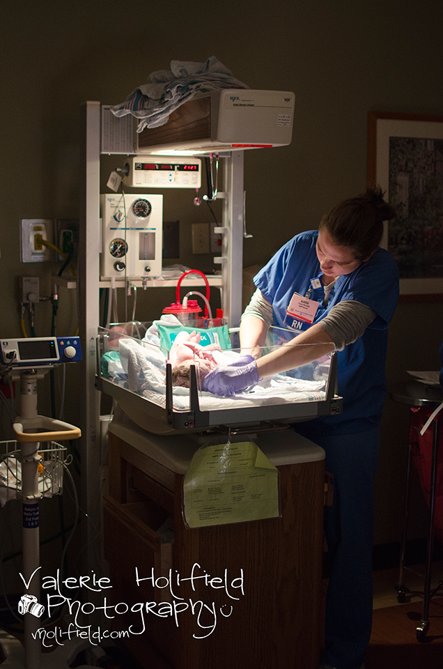 St. Louis Labor and Delivery Photographer | Aven, A Story of New Life, Part II - Birth 