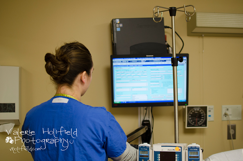St. Louis Labor and Delivery Photographer | Aven, A Story of New Life, Part II - Birth 