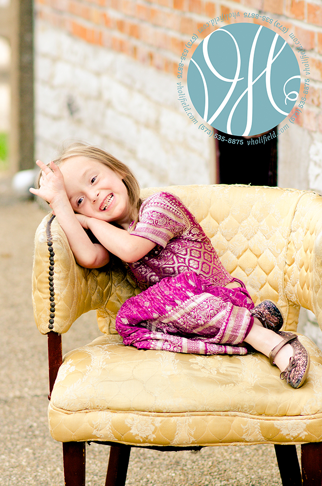 Ste. Genevieve Family Photographer | Kayleigh's Sari 
