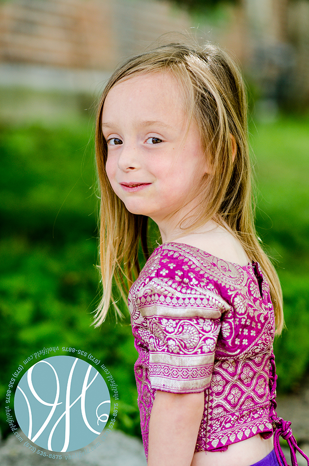 Ste. Genevieve Family Photographer | Kayleigh's Sari 