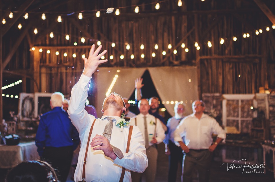 Fredericktown Wedding Photographer | Ben & Jessica, August 26, 2017 at Dodson Orchards 