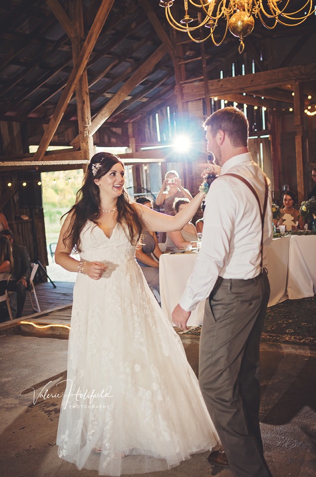 Fredericktown Wedding Photographer | Ben & Jessica, August 26, 2017 at Dodson Orchards 