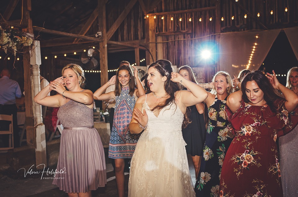 Fredericktown Wedding Photographer | Ben & Jessica, August 26, 2017 at Dodson Orchards 