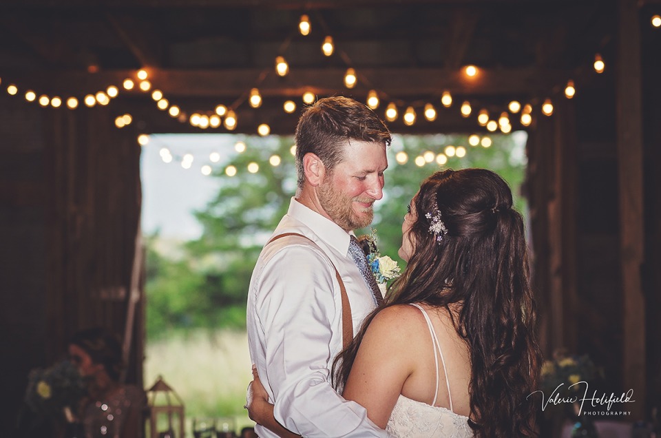 Fredericktown Wedding Photographer | Ben & Jessica, August 26, 2017 at Dodson Orchards 