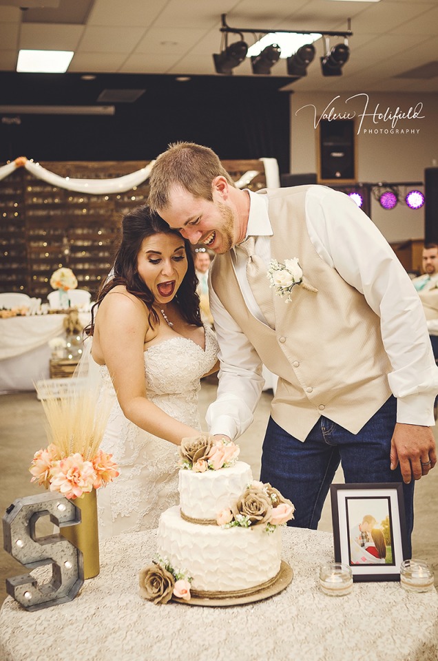 Ste. Genevieve Wedding Photographer | Levi & Chelsea, September 23, 2017 on their farm 