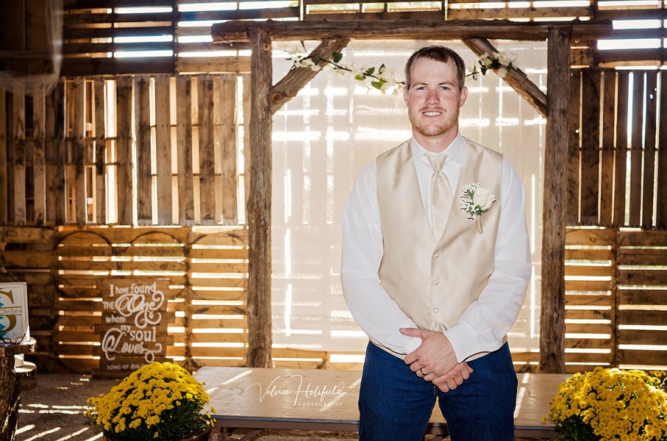 Ste. Genevieve Wedding Photographer | Levi & Chelsea, September 23, 2017 on their farm 