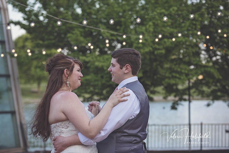 Jess & Dillon, May 11, 2018 | Wedding Photography at the Butterfly House in Chesterfield, MO 