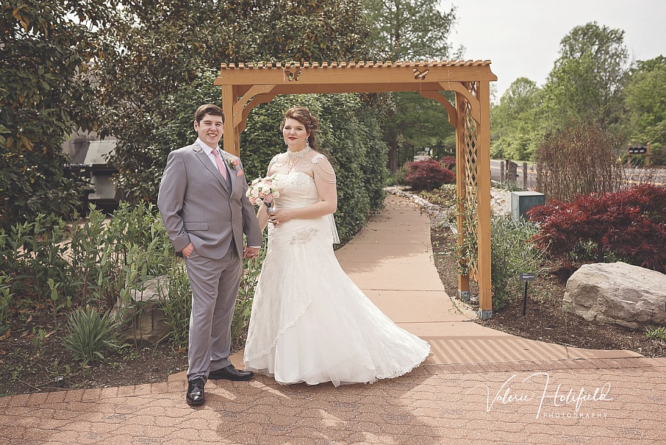 Jess & Dillon, May 11, 2018 | Wedding Photography at the Butterfly House in Chesterfield, MO 