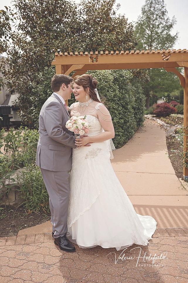 Jess & Dillon, May 11, 2018 | Wedding Photography at the Butterfly House in Chesterfield, MO 