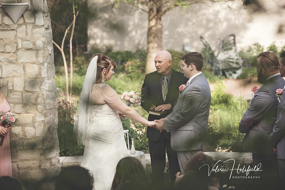 Jess & Dillon, May 11, 2018 | Wedding Photography at the Butterfly House in Chesterfield, MO 