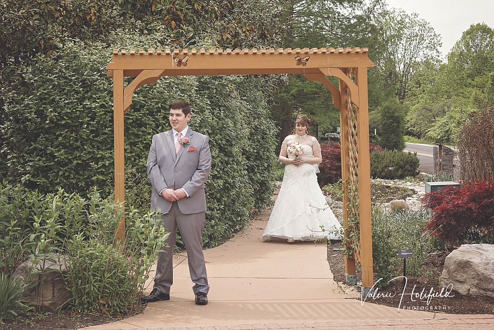 Jess & Dillon, May 11, 2018 | Wedding Photography at the Butterfly House in Chesterfield, MO 